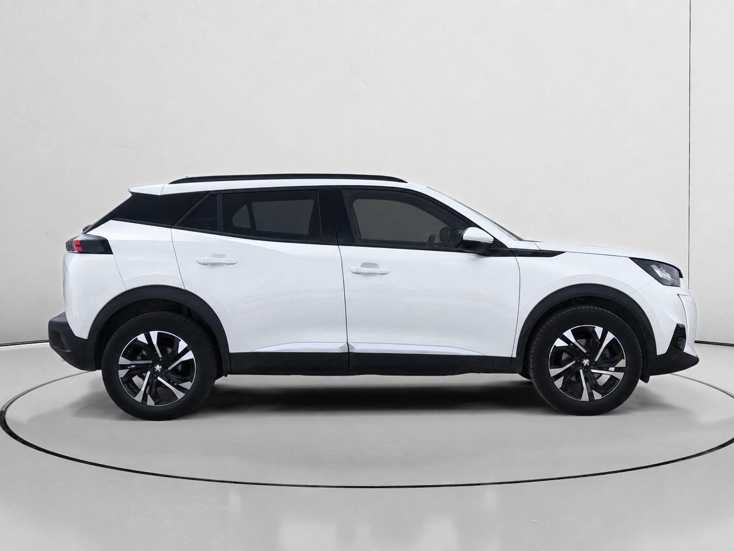 Peugeot 2008 BlueHDi 110 Allure Pack - foto 2