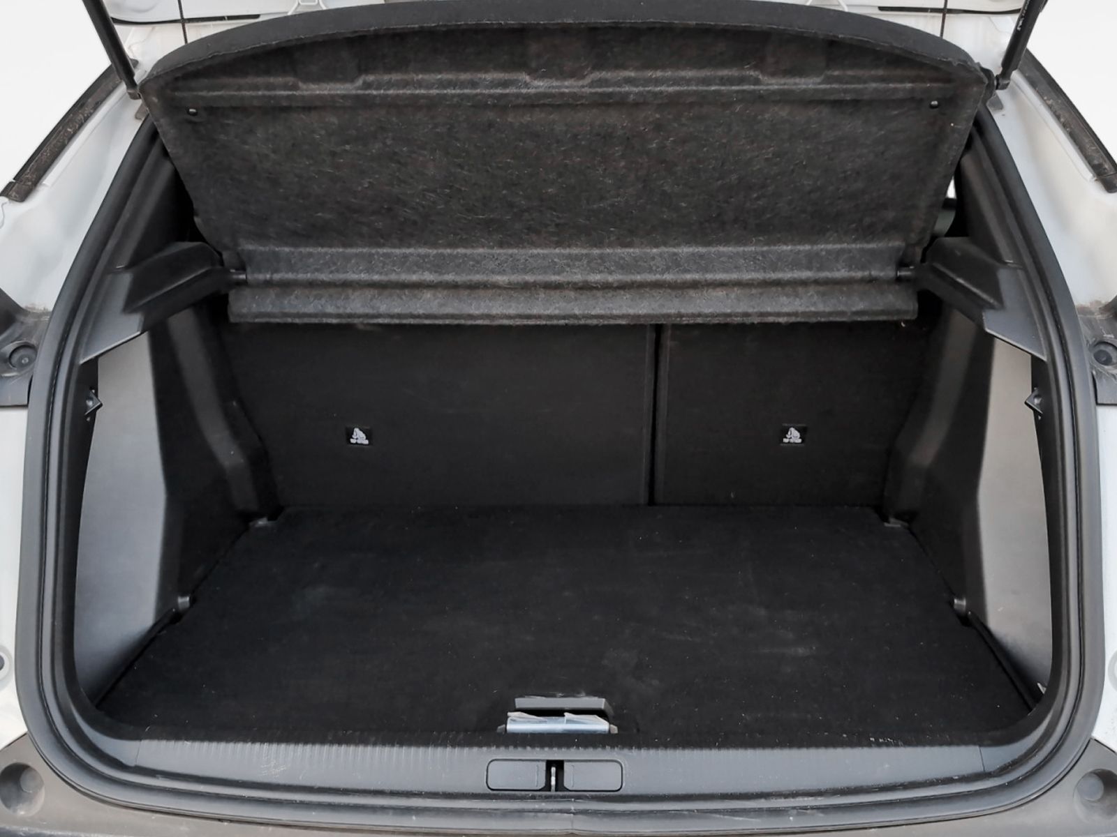 Peugeot 2008 BlueHDi 110 Allure Pack - foto 13