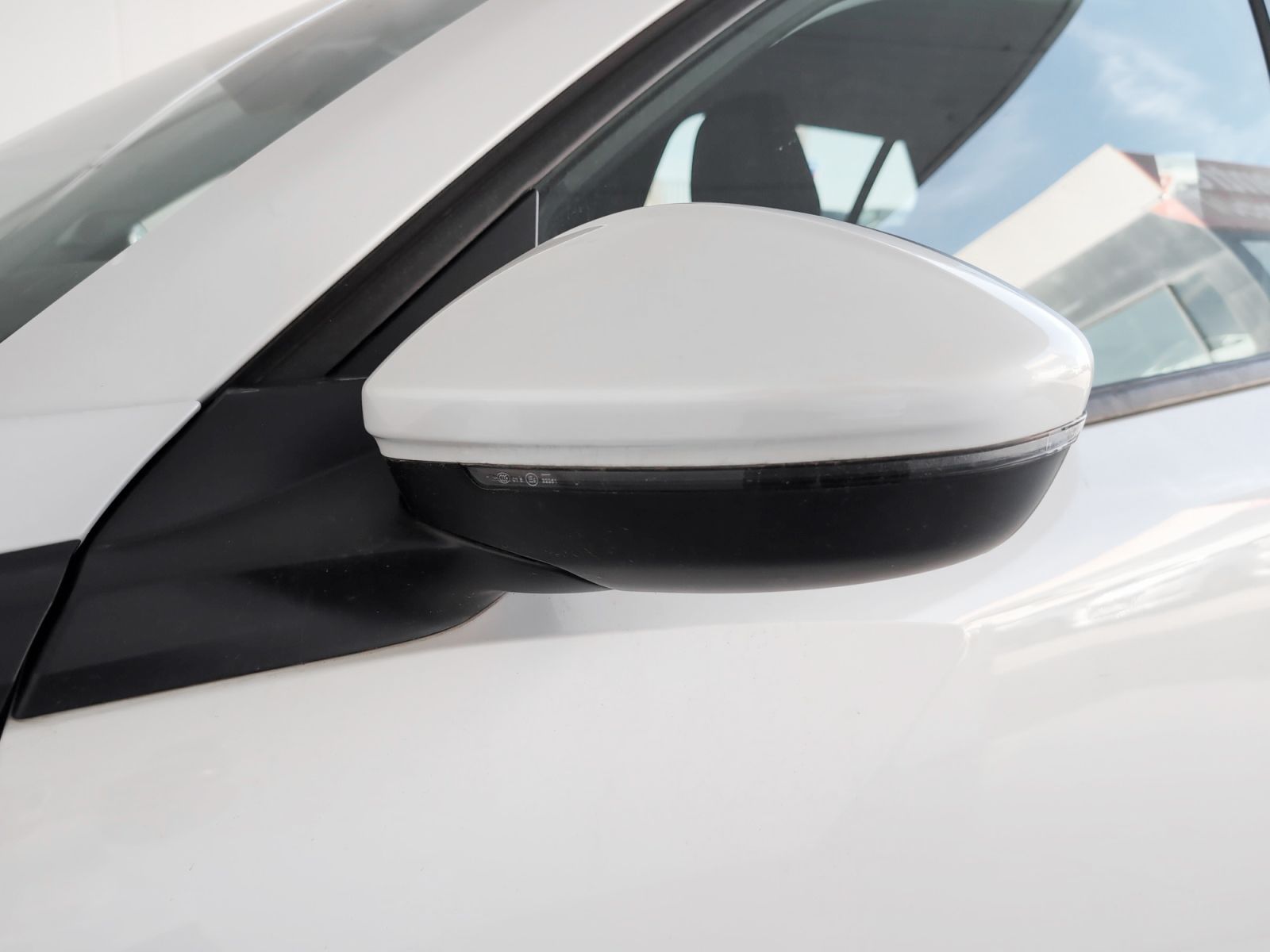 Peugeot 2008 BlueHDi 110 Allure Pack - foto 23