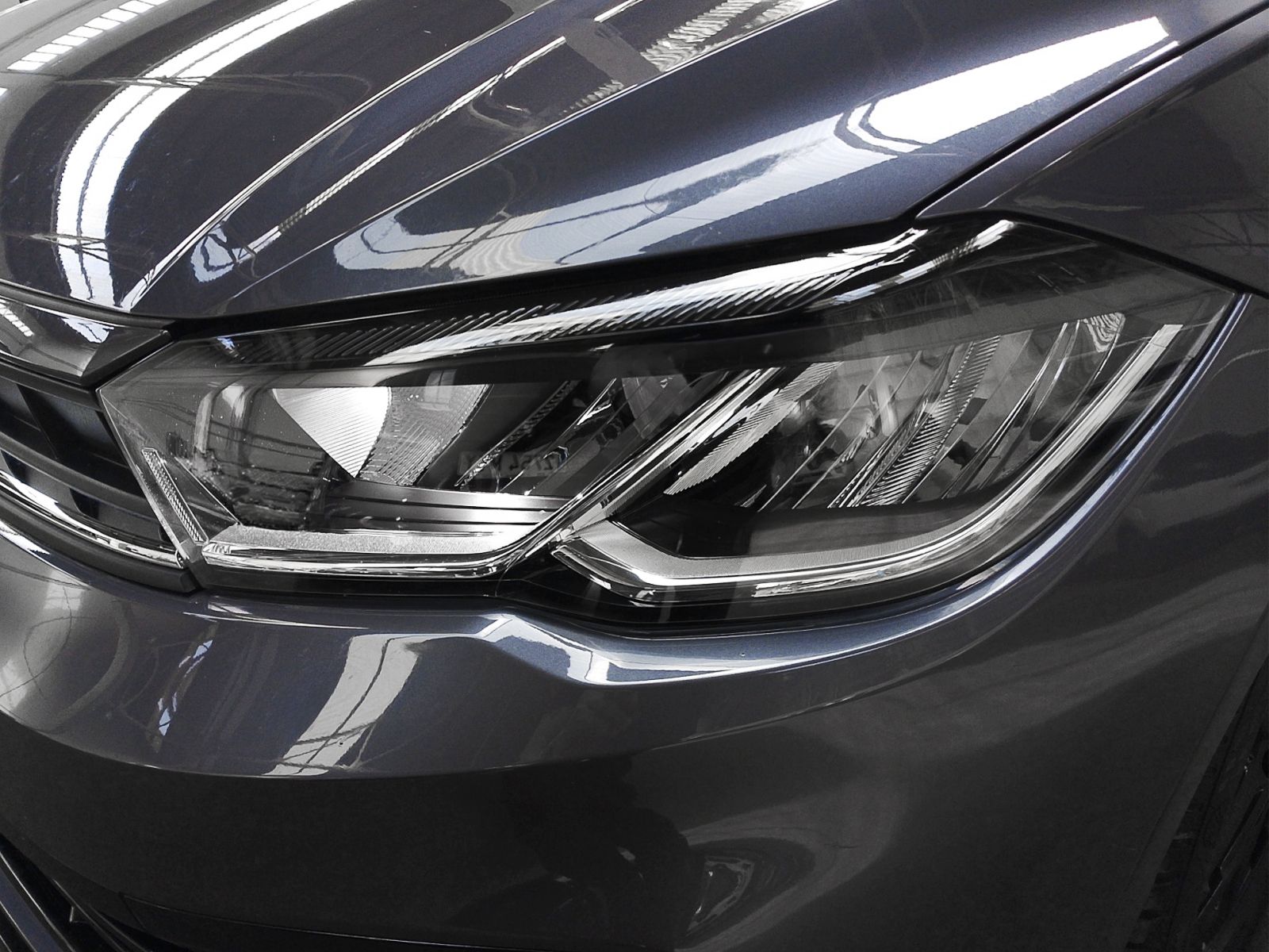 Volkswagen Polo R-Line 1.0 TSI - foto 24