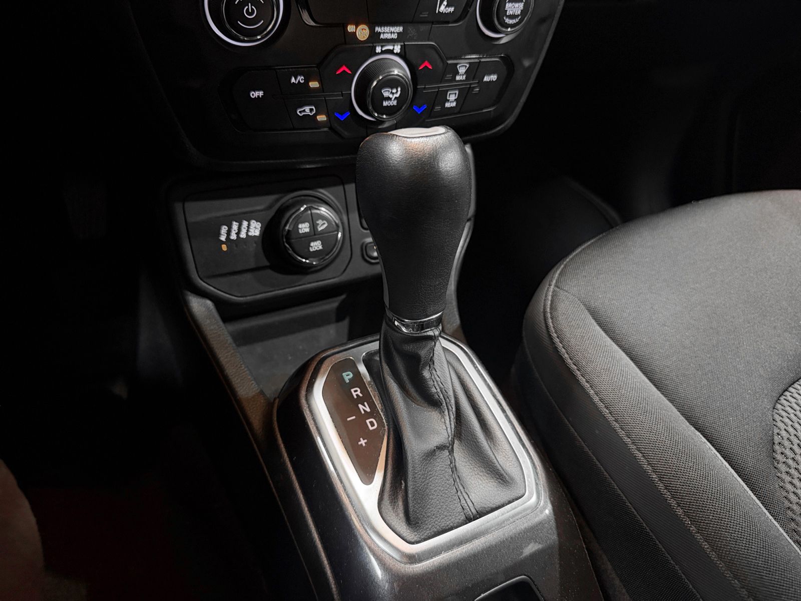 Jeep Renegade 1.3 PHEV Limited 4xe - foto 15