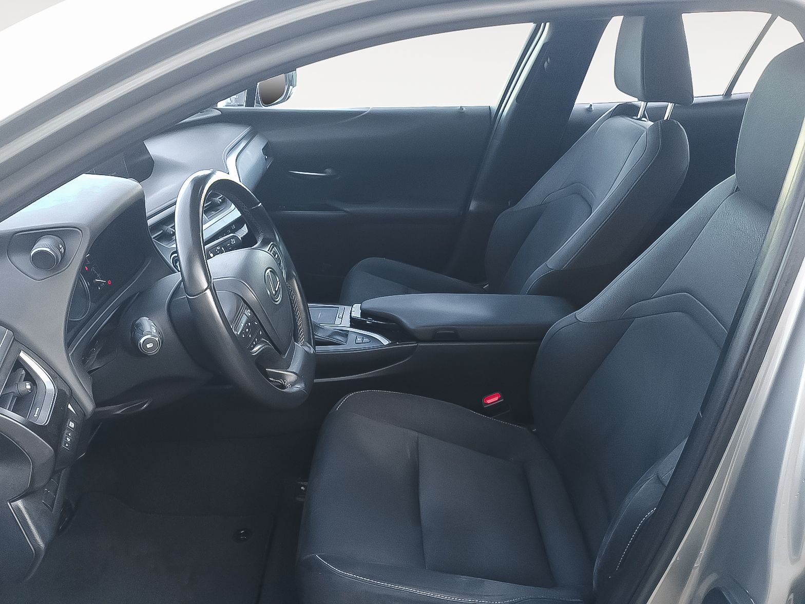 Lexus UX 250h Business 2WD - foto 11