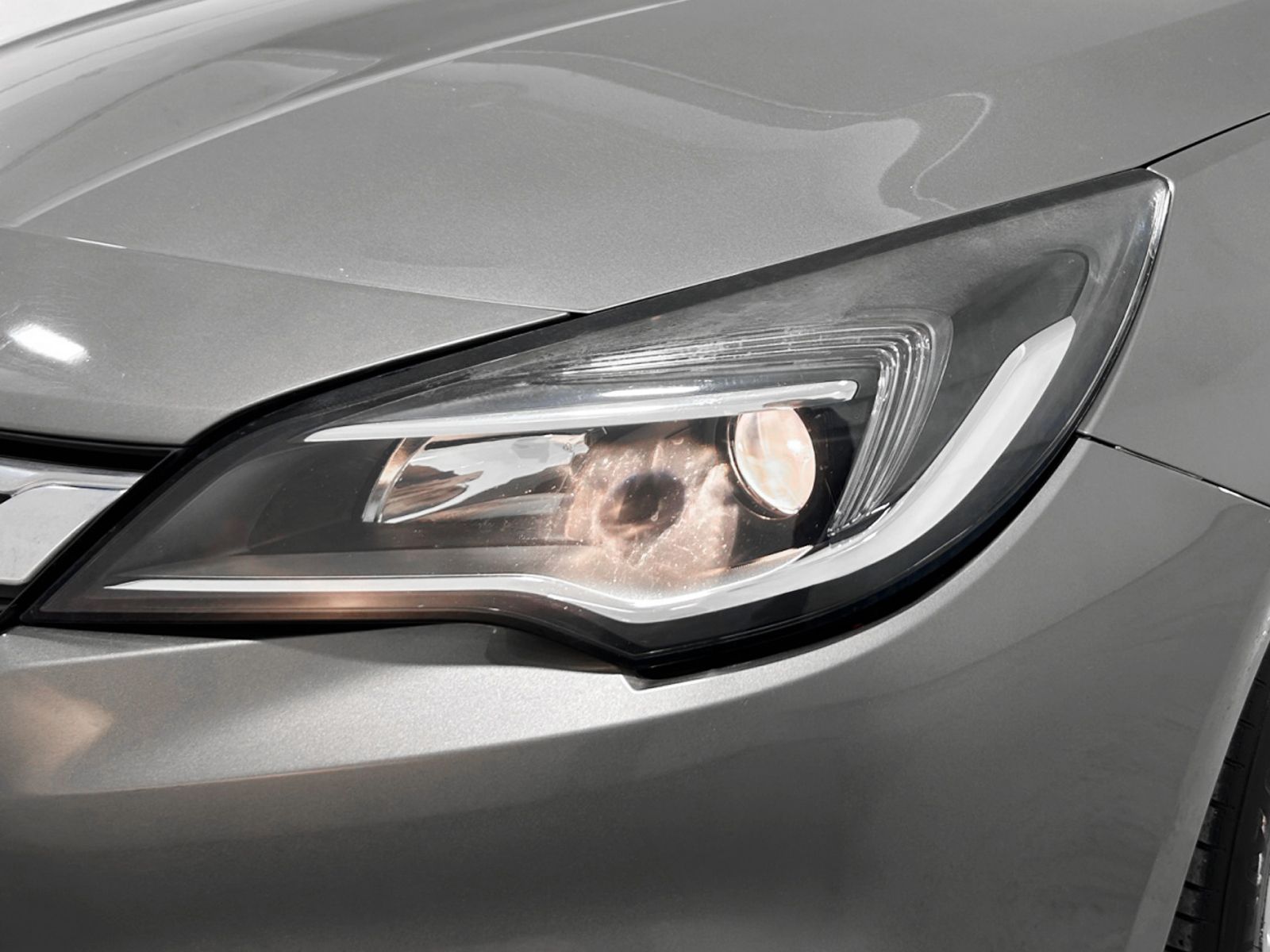Opel Astra 1.6 CDTI Selective - foto 23