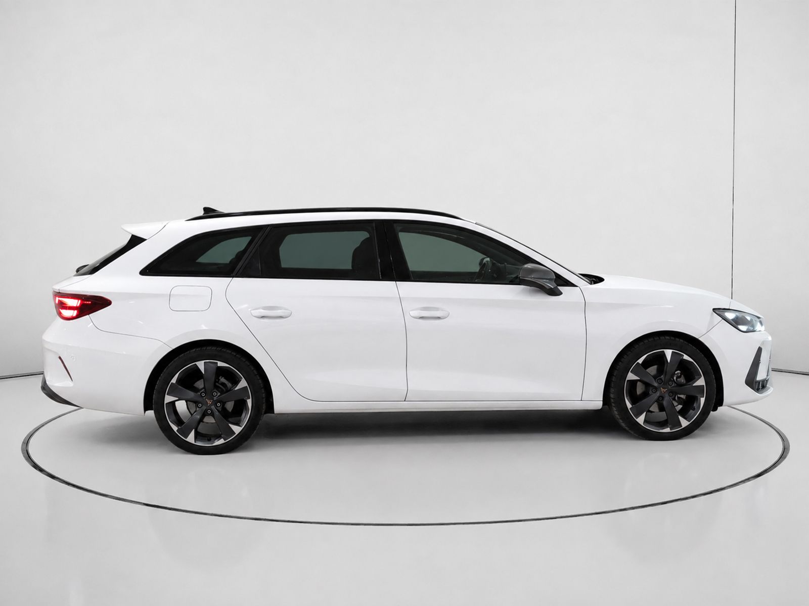 Cupra León 1.5 eTSI DSG - foto 2