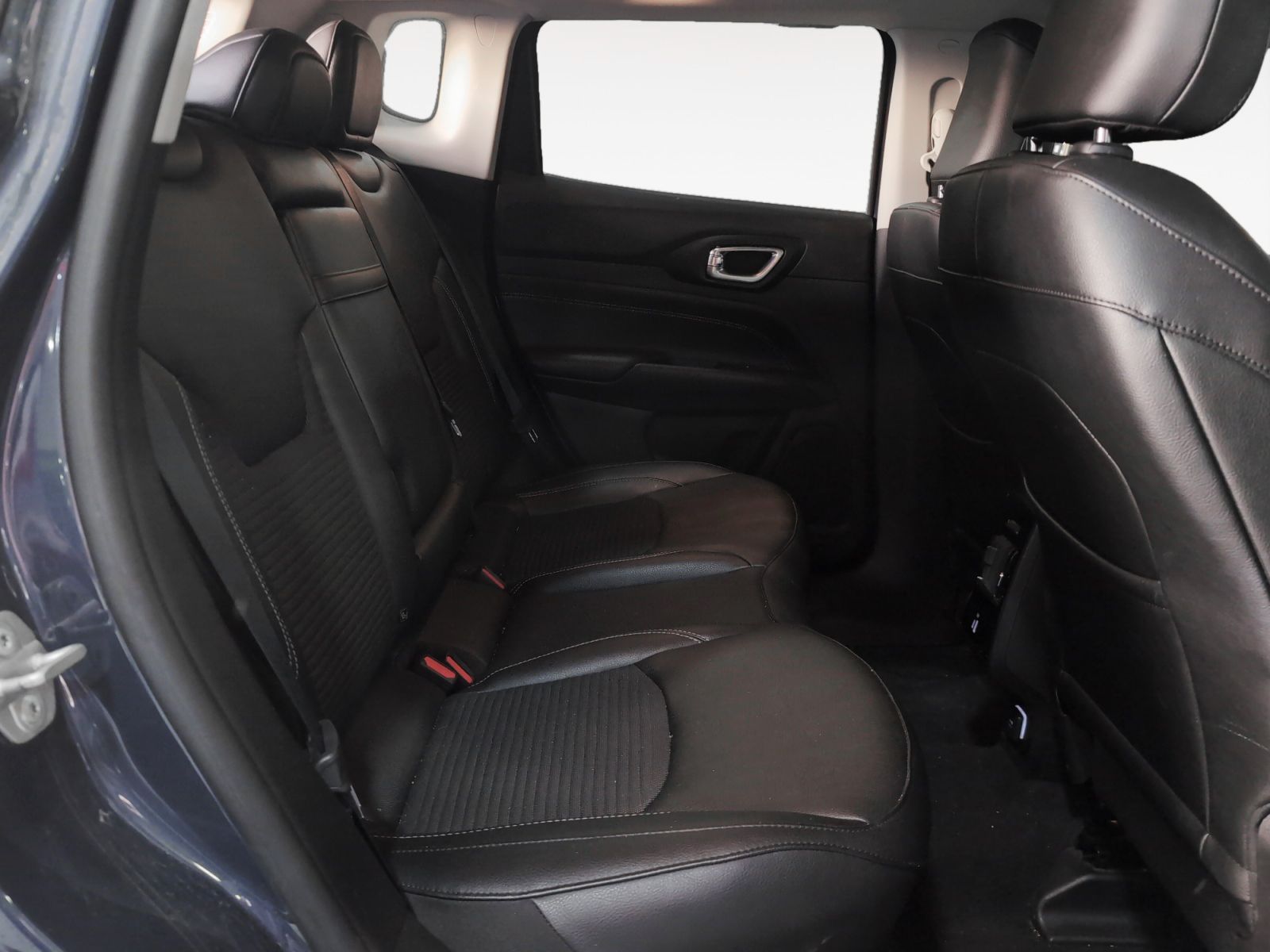 Jeep Compass 1.3 Gse Limited 4x2 FWD - foto 11