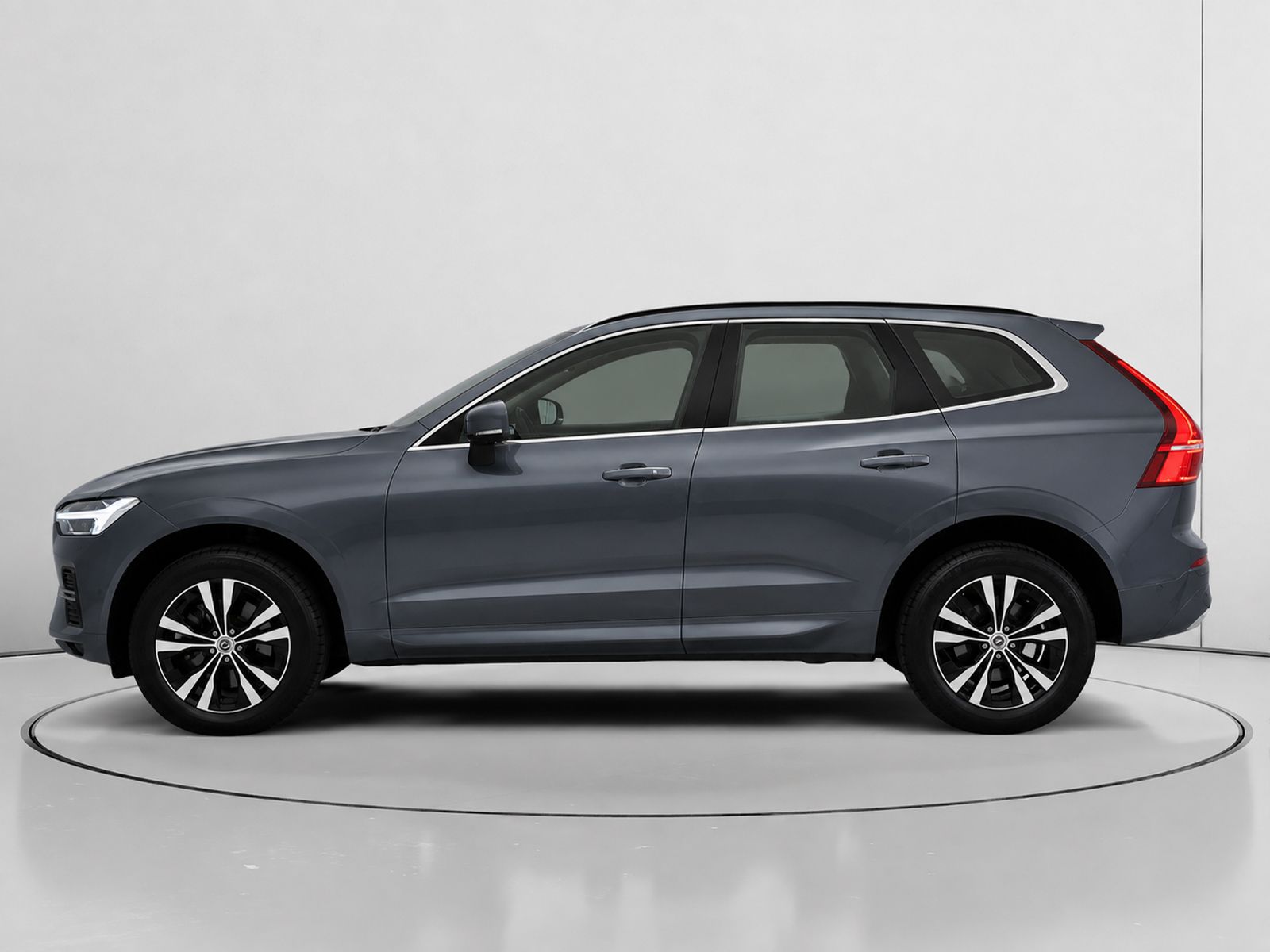 Volvo XC60 B4 D Momentum Pro AWD - foto 6