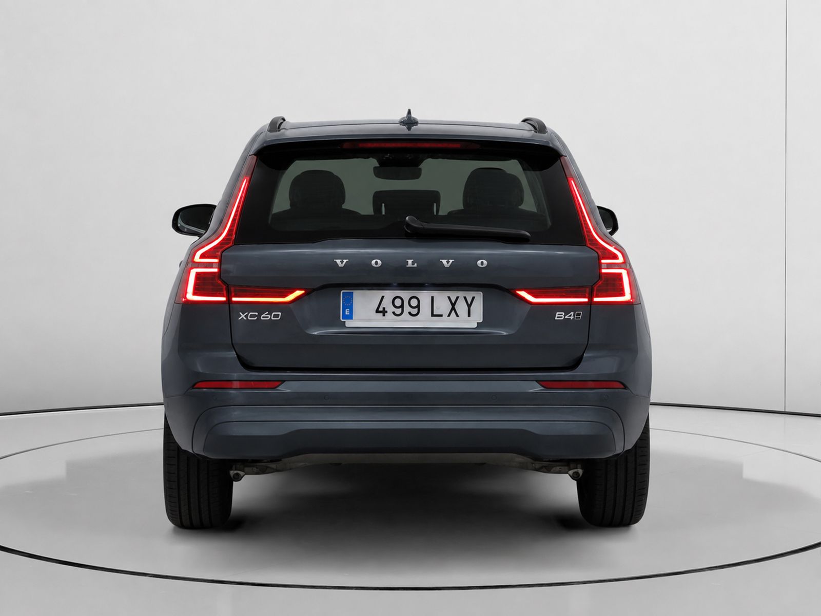 Volvo XC60 B4 D Momentum Pro AWD - foto 4