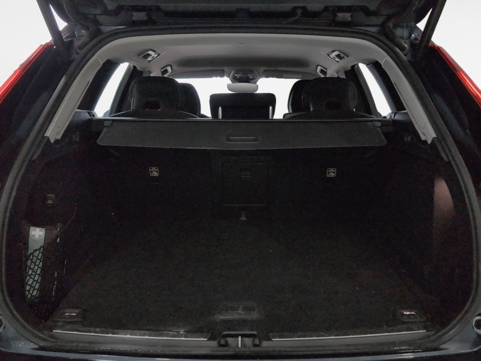 Volvo XC60 B4 D Momentum Pro AWD - foto 14