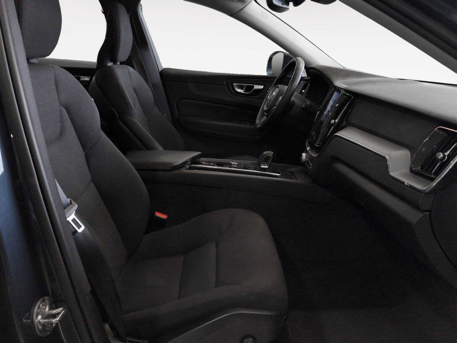 Volvo XC60 B4 D Momentum Pro AWD - foto 13