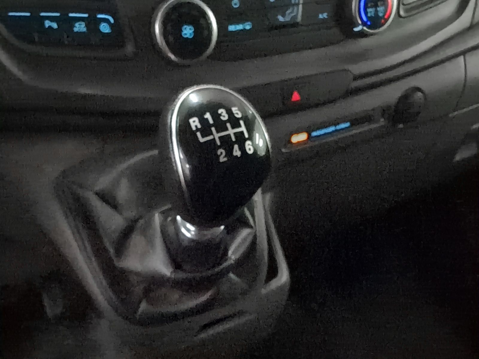 Ford Transit Custom Mixto 2.0 TDCi L1 320 Trend - foto 14