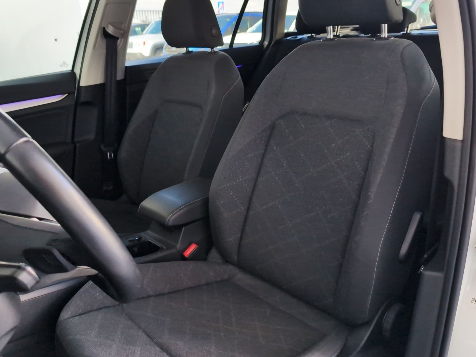 Volkswagen Golf Life 2.0 TDI DSG - foto 22