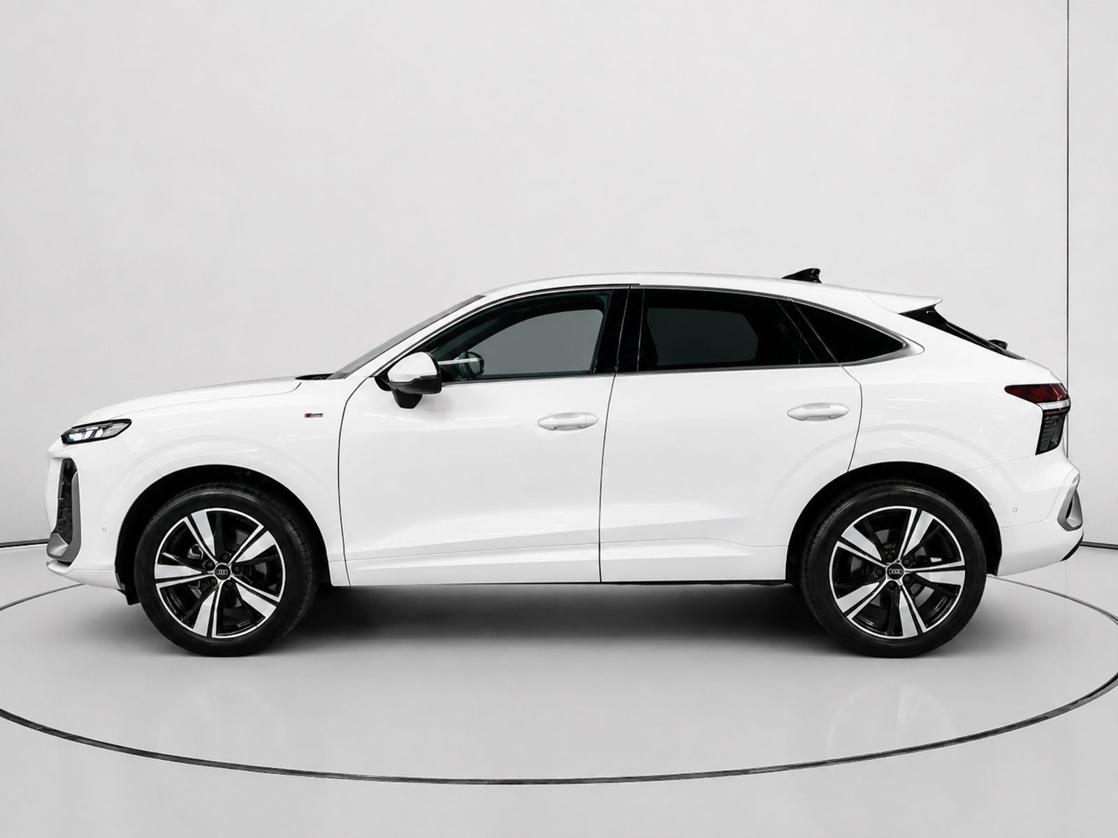 Audi Q3 S line TFSI S tronic - foto 6