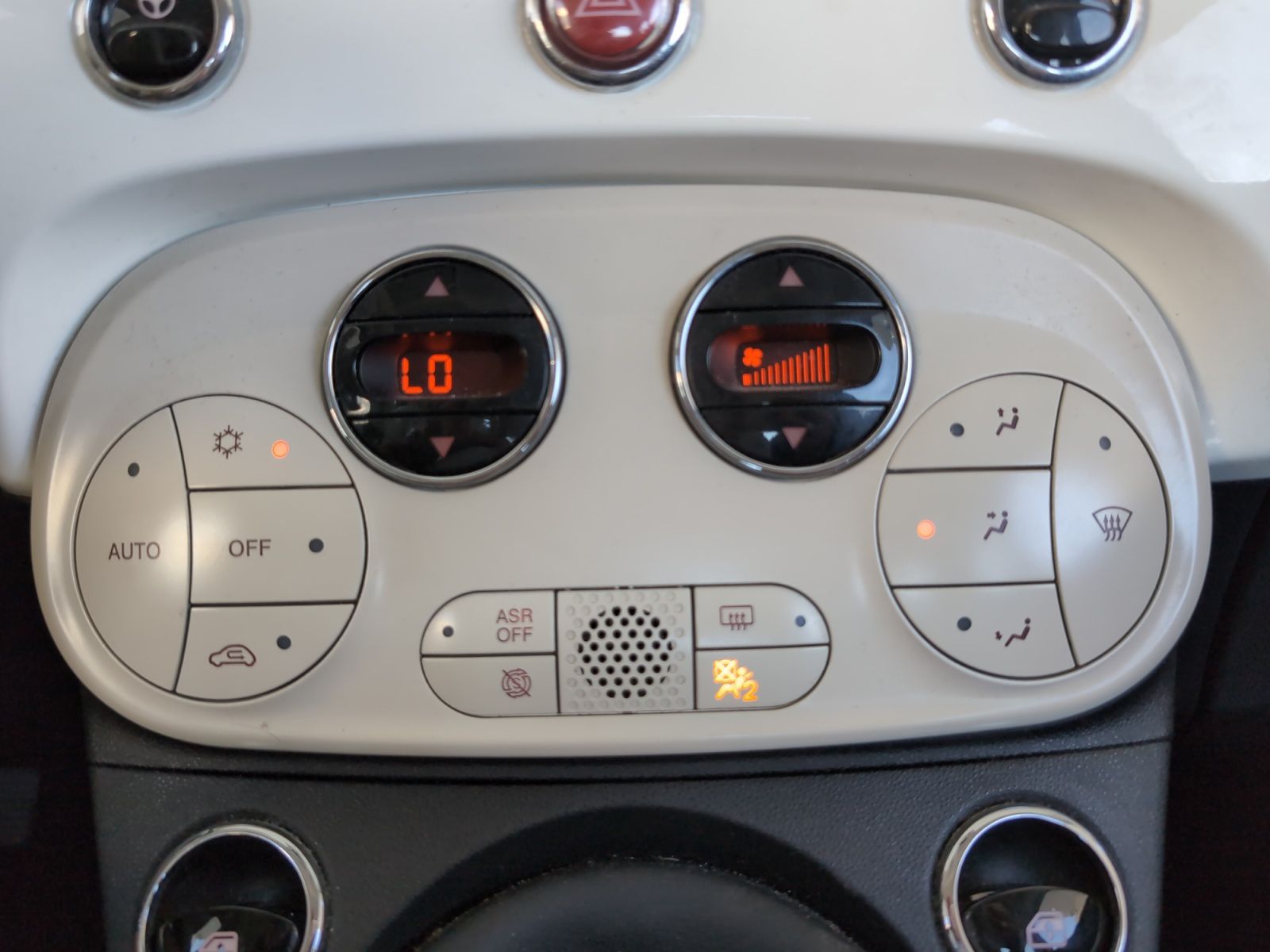 Fiat 500 1.0 Hybrid Club - foto 19