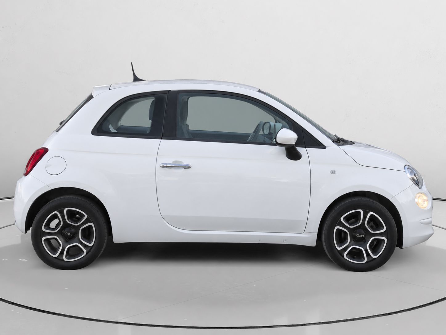 Fiat 500 1.0 Hybrid Club - foto 2