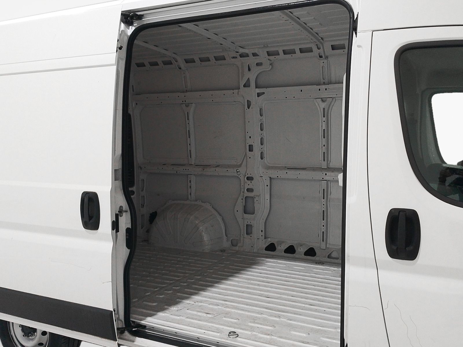 Fiat Ducato Furgon 35 2.2 MultiJet L2H2 - foto 11