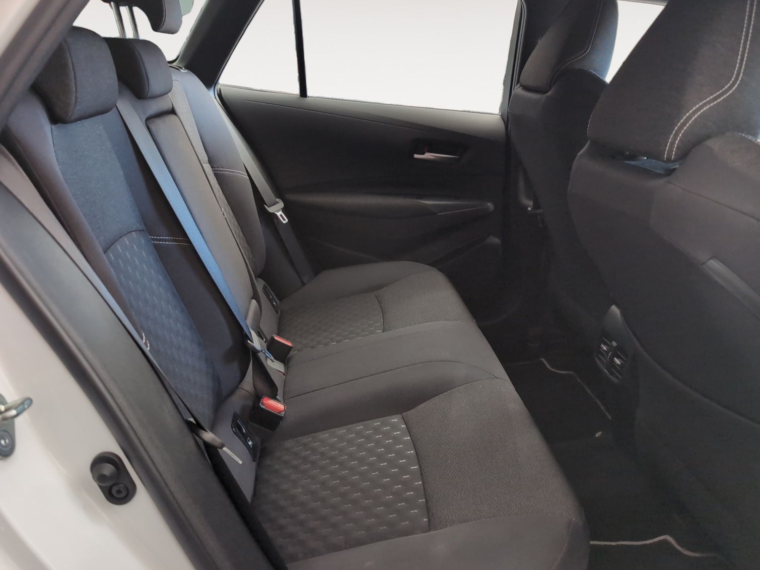 Toyota Corolla Touring Sports 140H Active Plus - foto 12