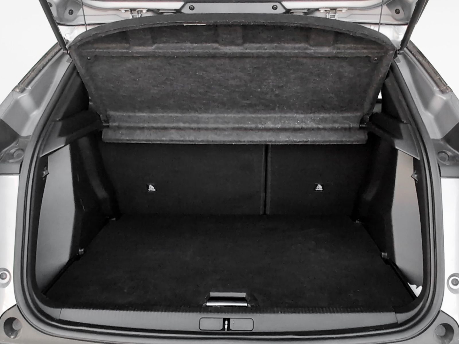 Peugeot 2008 PureTech 130 Allure EAT8 - foto 13