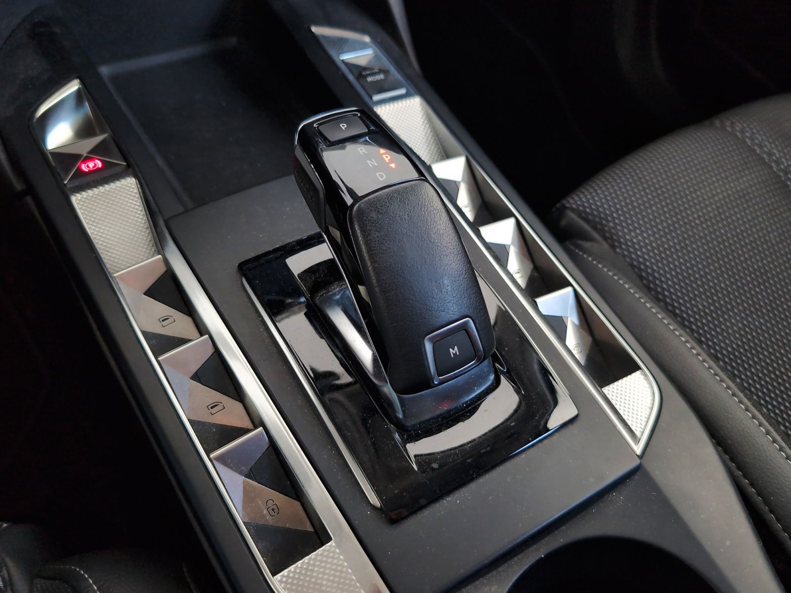 DS DS 3 1.2 PureTech Bastille - foto 14