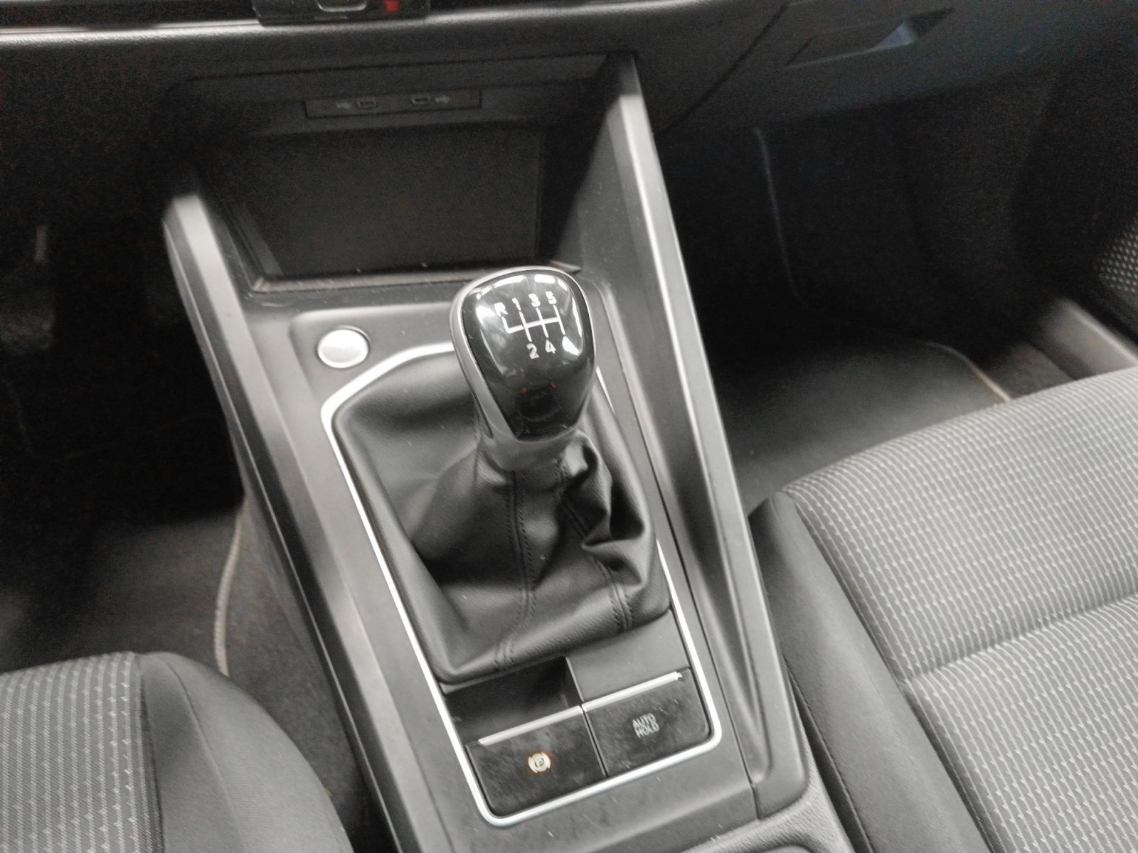 Volkswagen Golf 2.0 TDI - foto 15