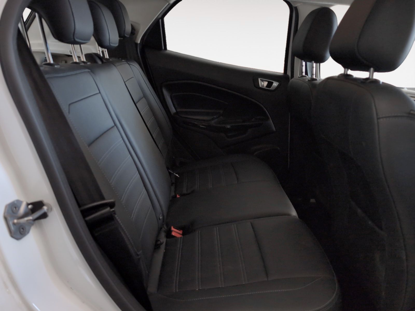 Ford EcoSport 1.0T EcoBoost Active - foto 11