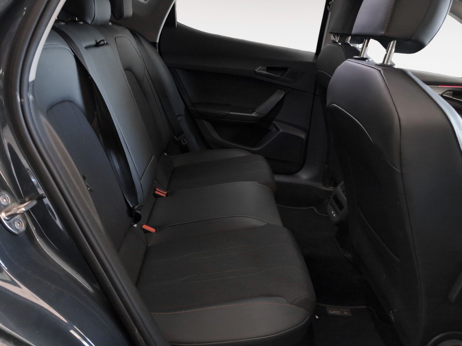 Cupra Formentor 1.4 e-Hybrid DSG - foto 11