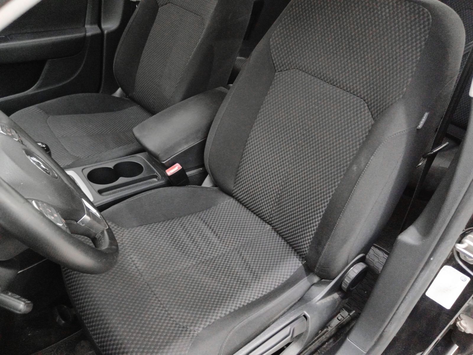 Volkswagen Passat Edition 1.6 TDI BMT - foto 21