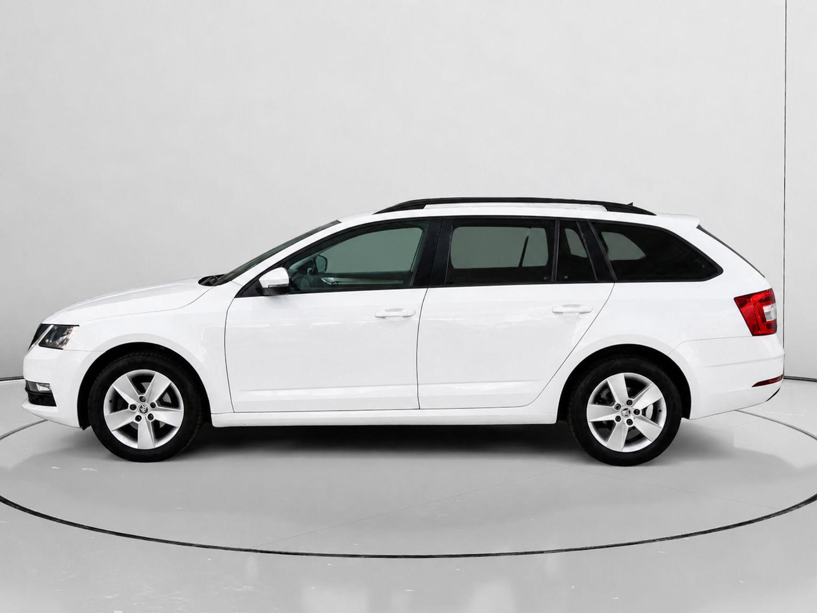 Škoda Octavia 1.6 TDI Ambition - foto 6