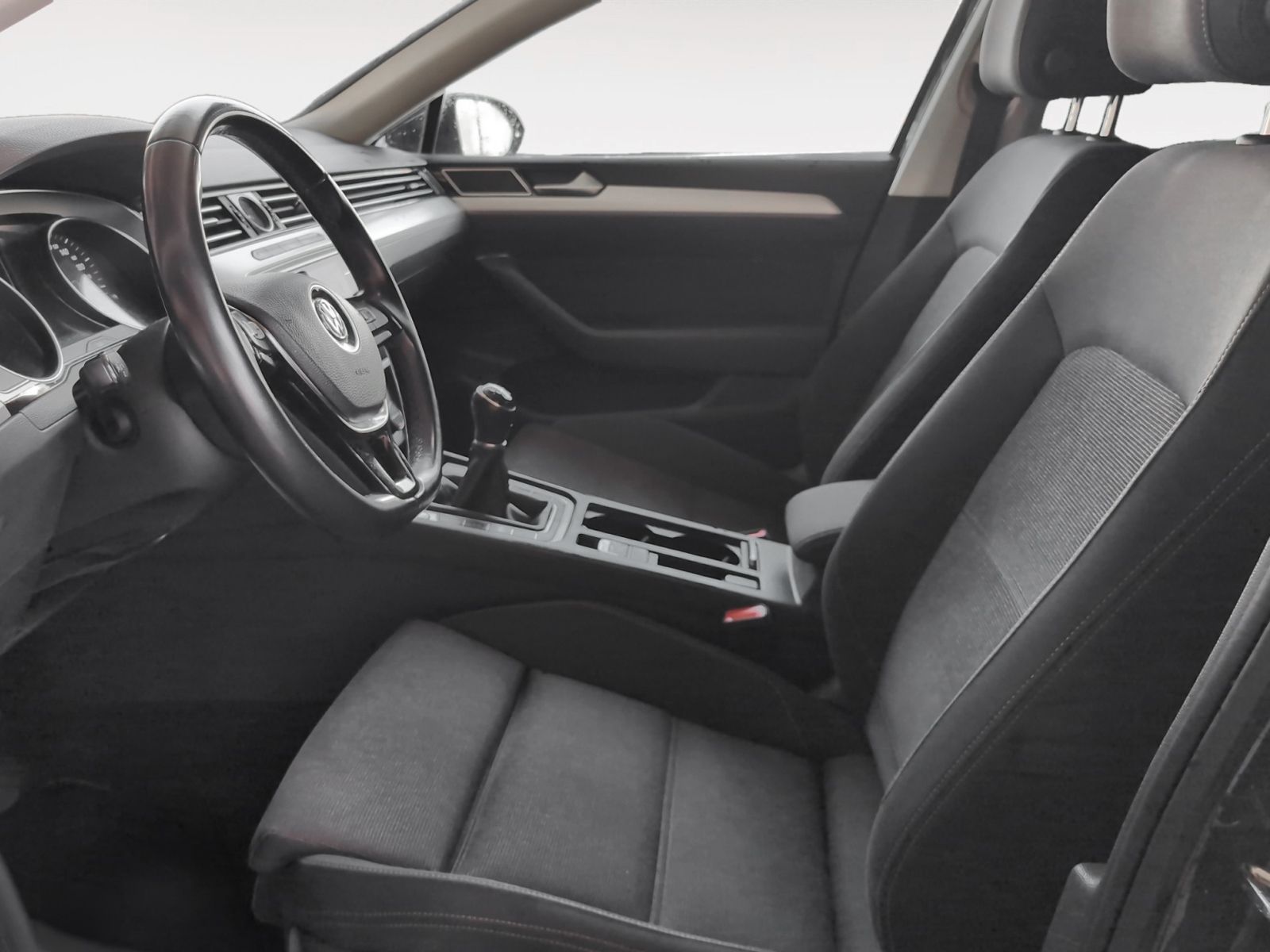 Volkswagen Passat Advance 1.6 TDI - foto 11