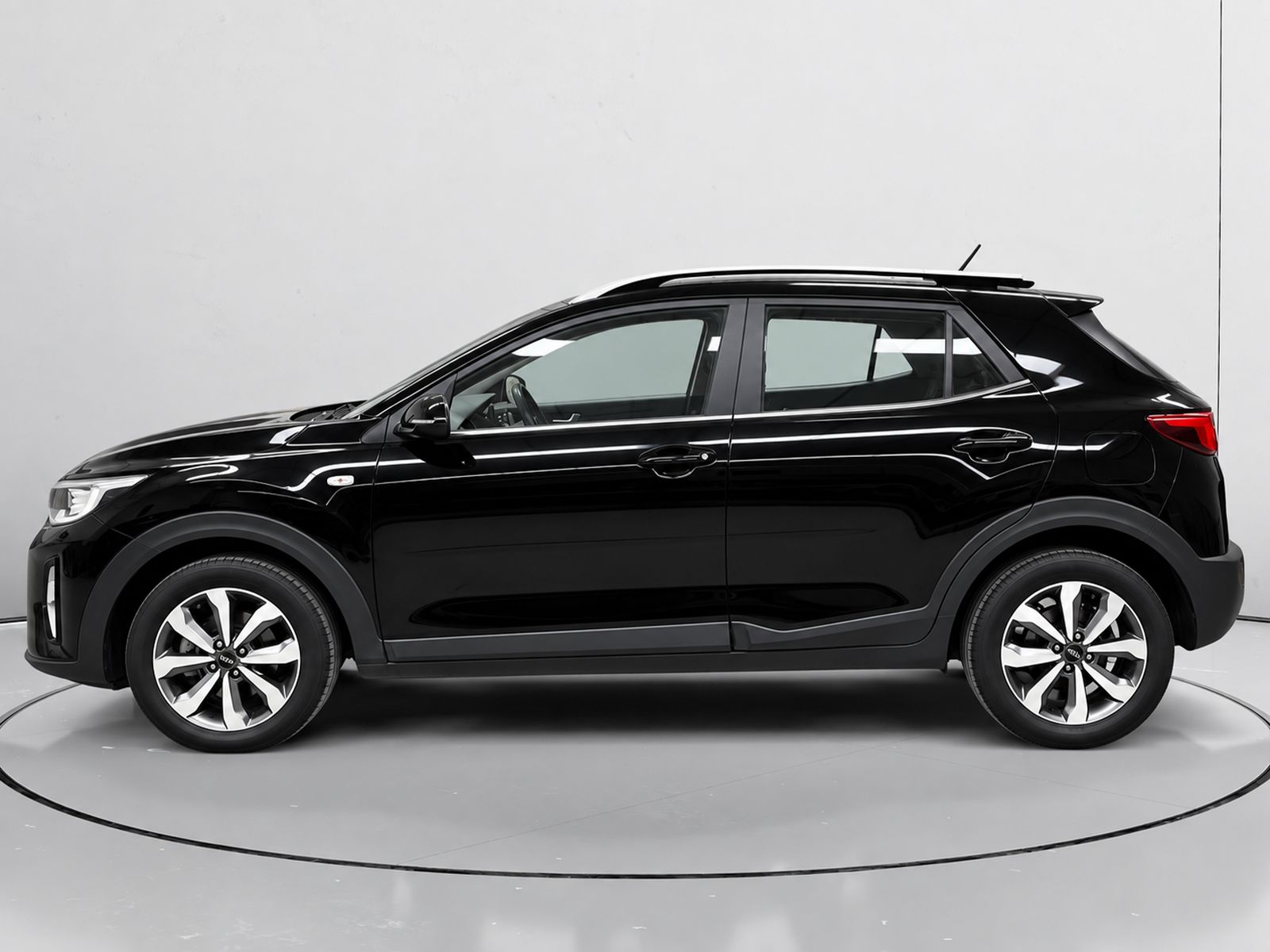 Kia Stonic 1.0 T-GDi MHEV iMT Concept - foto 6