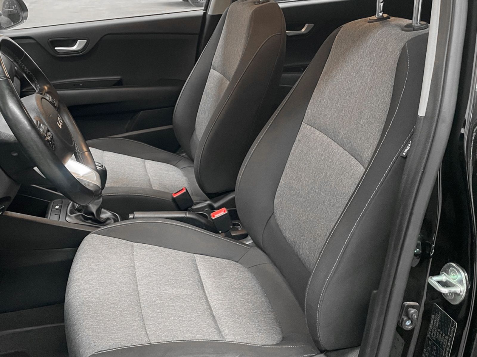 Kia Stonic 1.0 T-GDi MHEV iMT Concept - foto 20