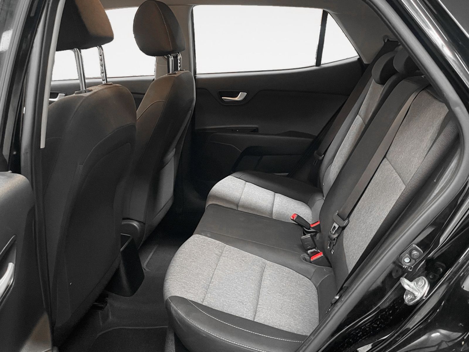 Kia Stonic 1.0 T-GDi MHEV iMT Concept - foto 11