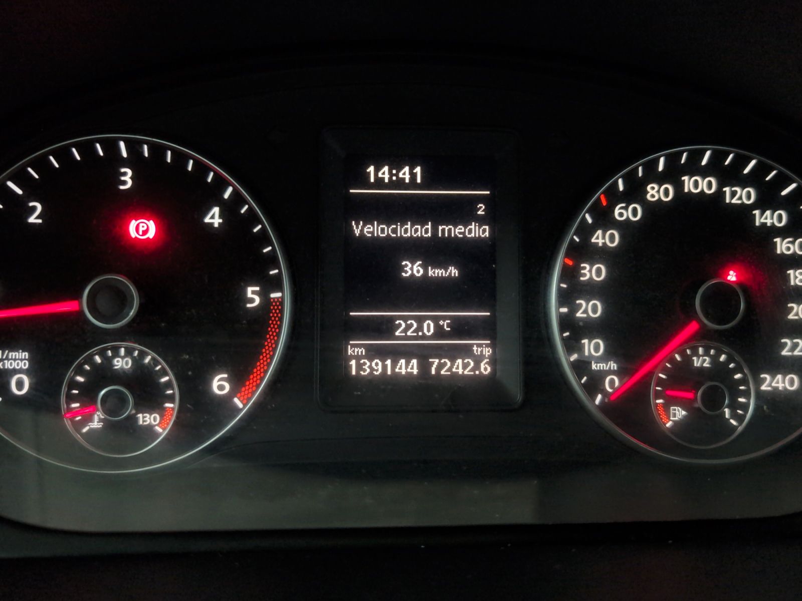 Volkswagen Touran Edition 1.6 TDI BMT - foto 15