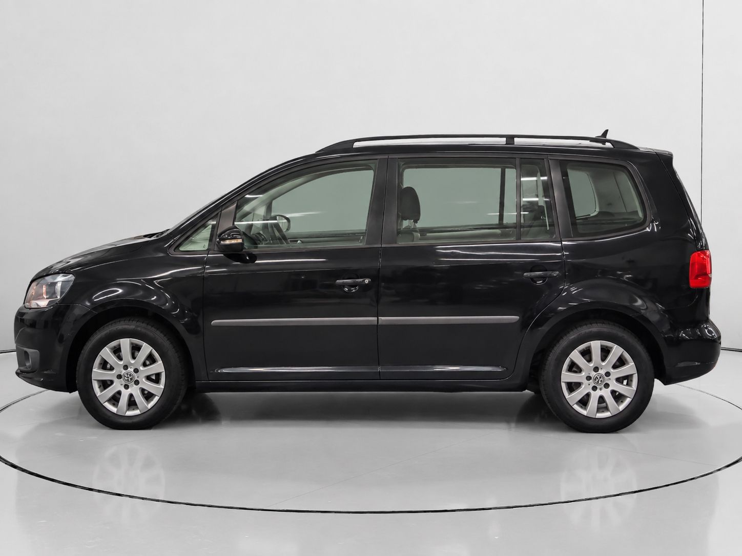 Volkswagen Touran Edition 1.6 TDI BMT - foto 6