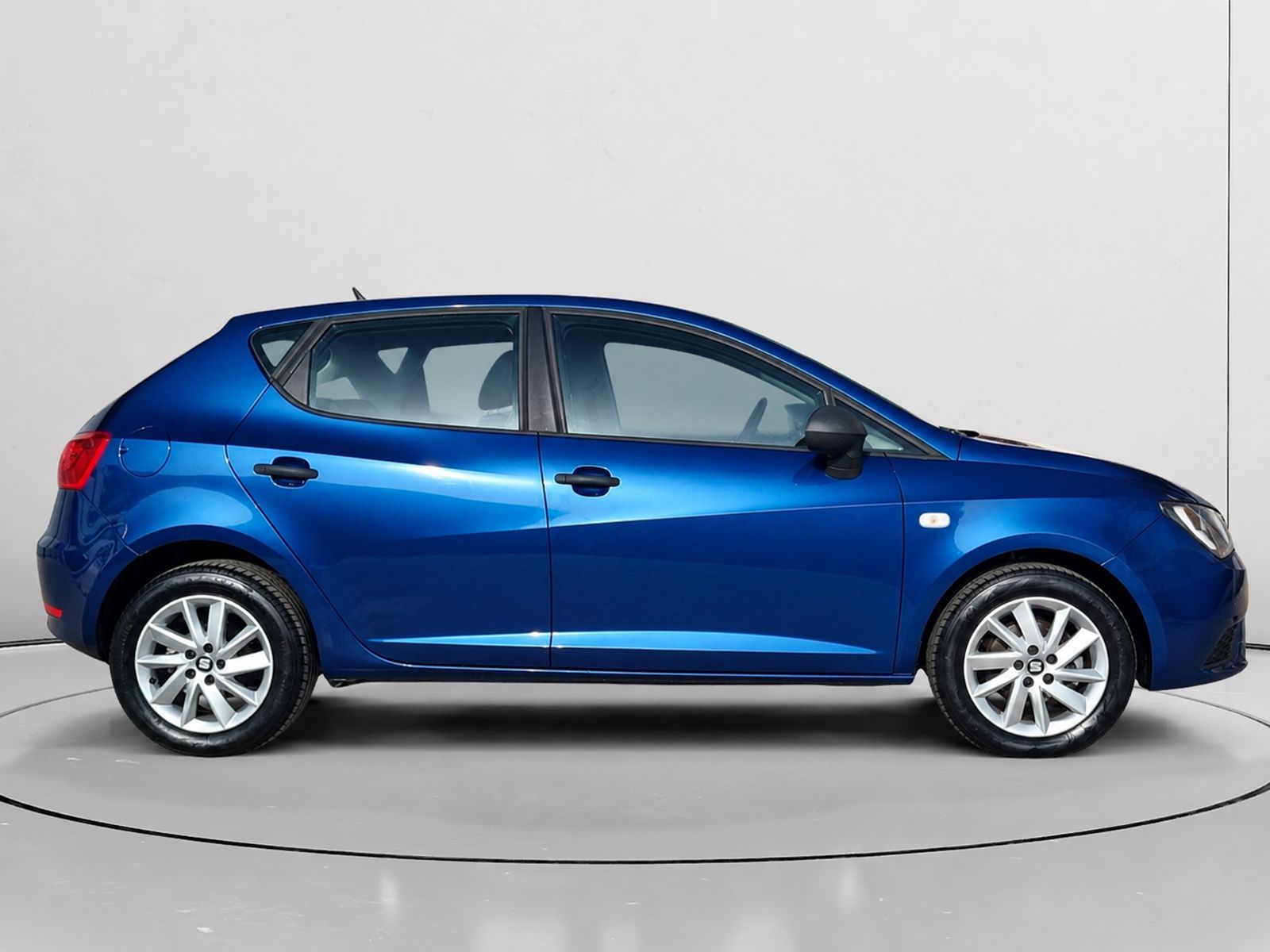 SEAT Ibiza 1.4 TDI Reference Plus - foto 2