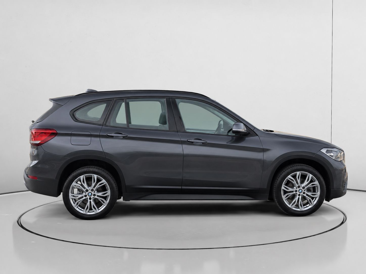 BMW X1 sDrive18i - foto 2