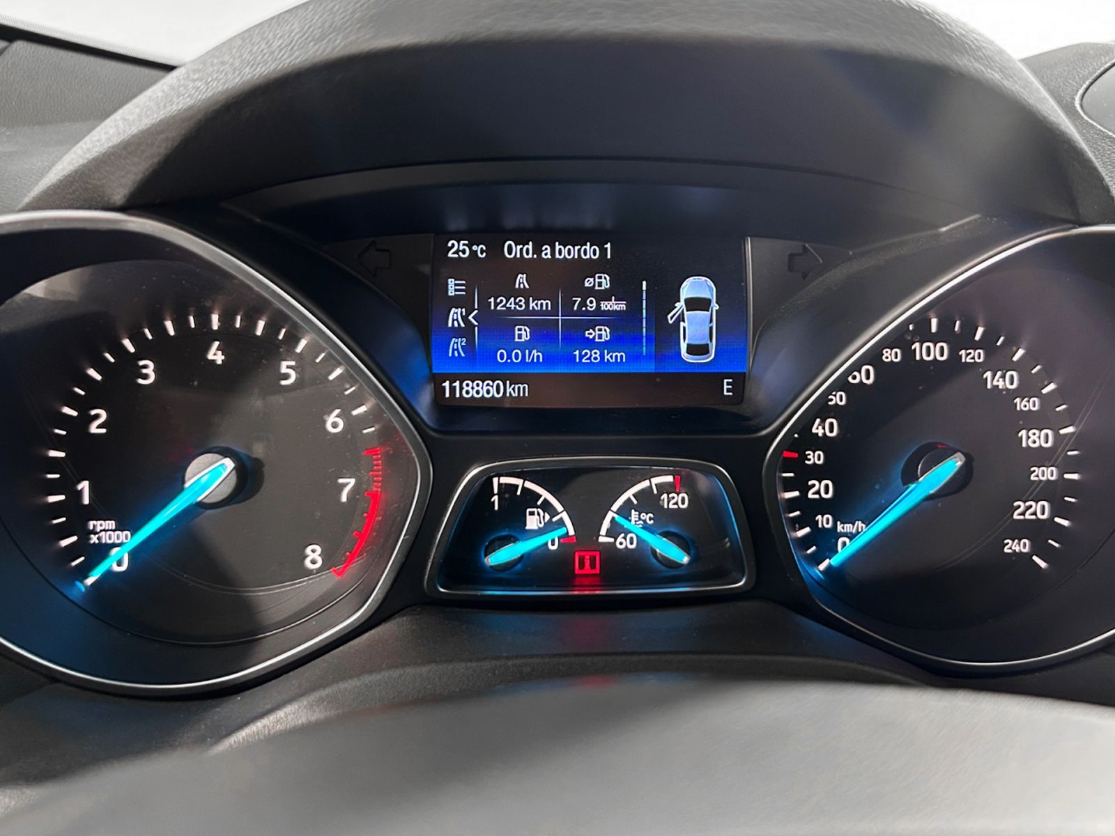 Ford Kuga 1.5 EcoBoost ST-Line Limited Edition 4x2 - foto 16