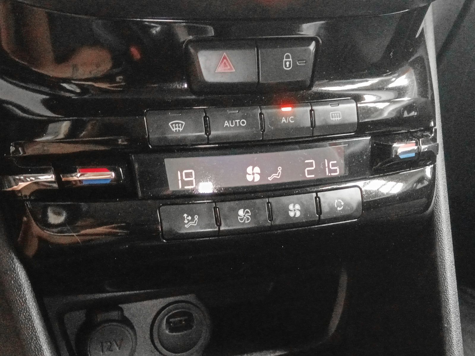 Peugeot 208 PureTech 82 Tech Edition - foto 22