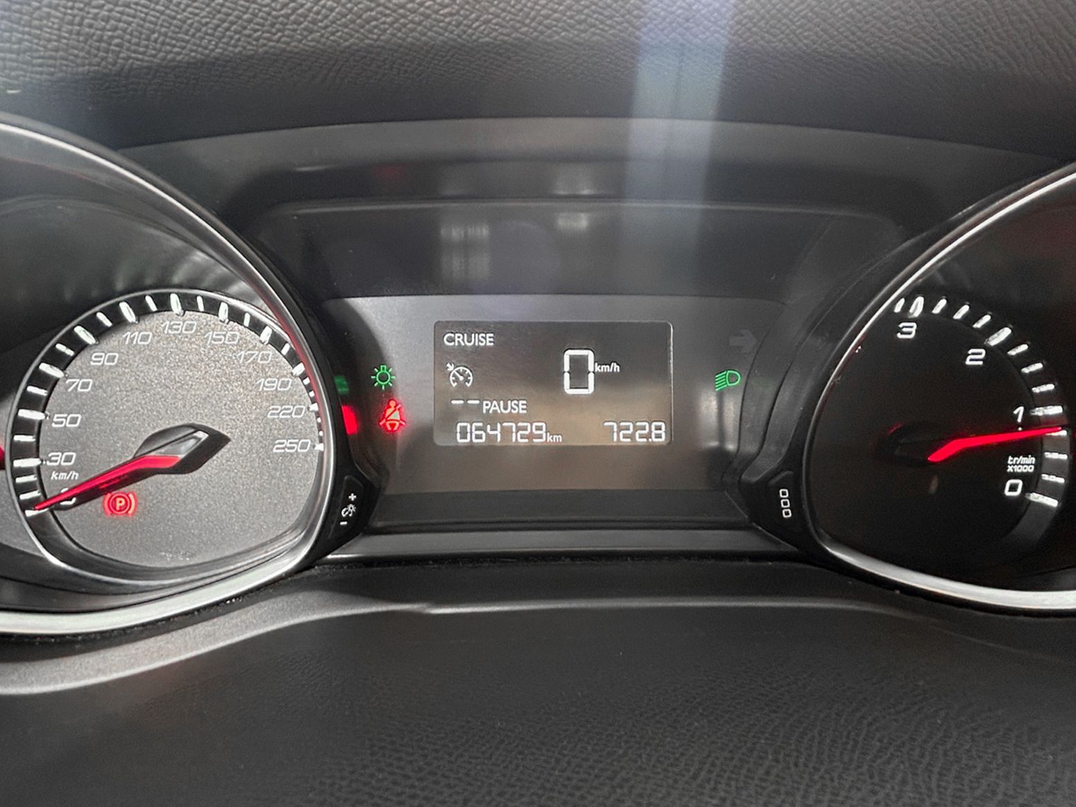 Peugeot 308 BlueHDi 120 Style - foto 16