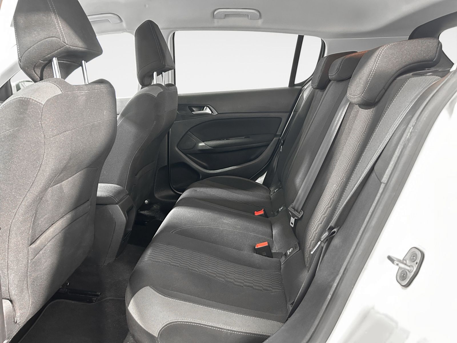 Peugeot 308 BlueHDi 120 Style - foto 12