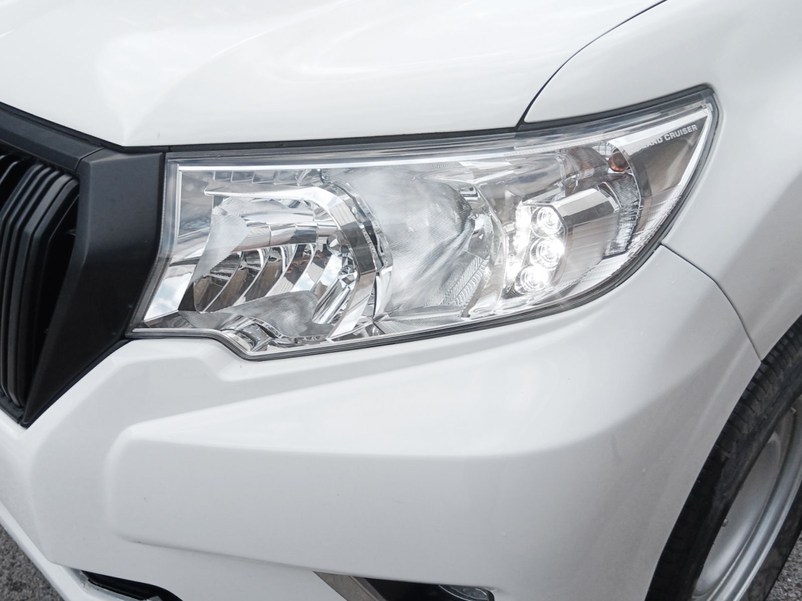 Toyota Land Cruiser 2.8 D-4D GX - foto 23