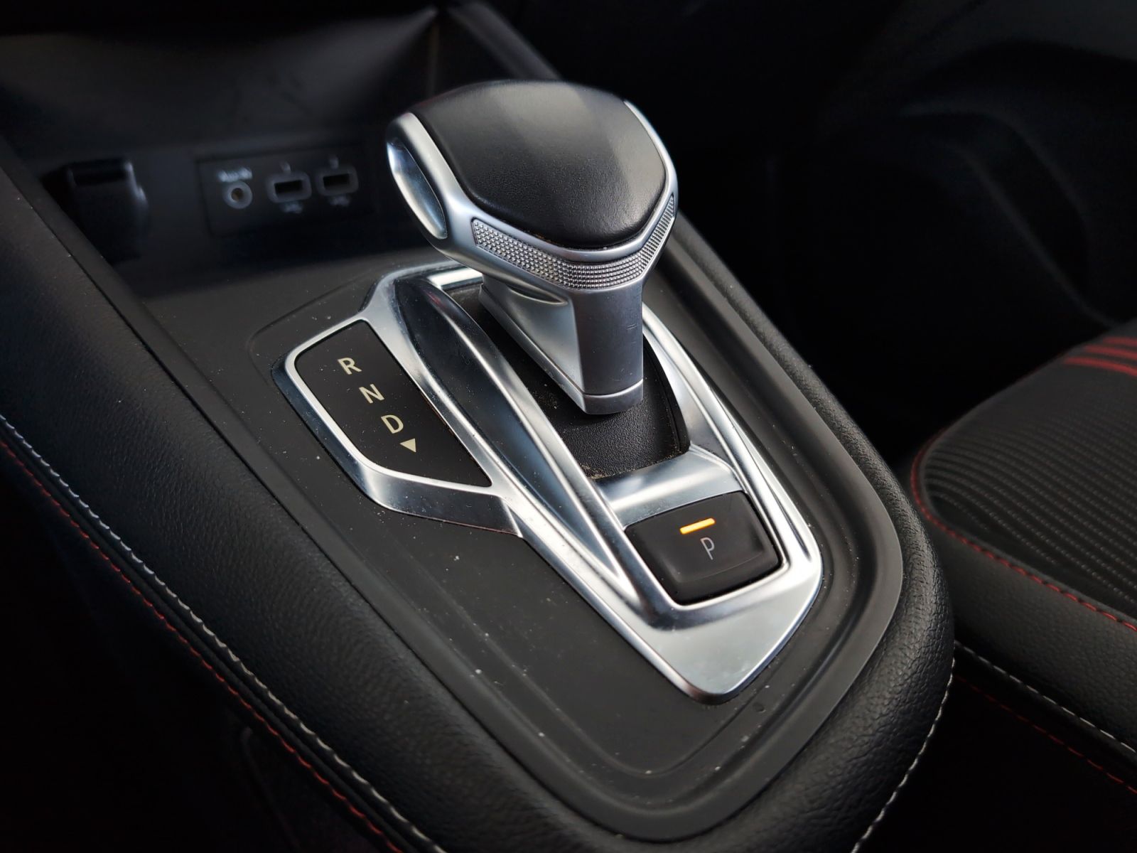 Renault Captur Techno TCe GPF EDC - foto 14