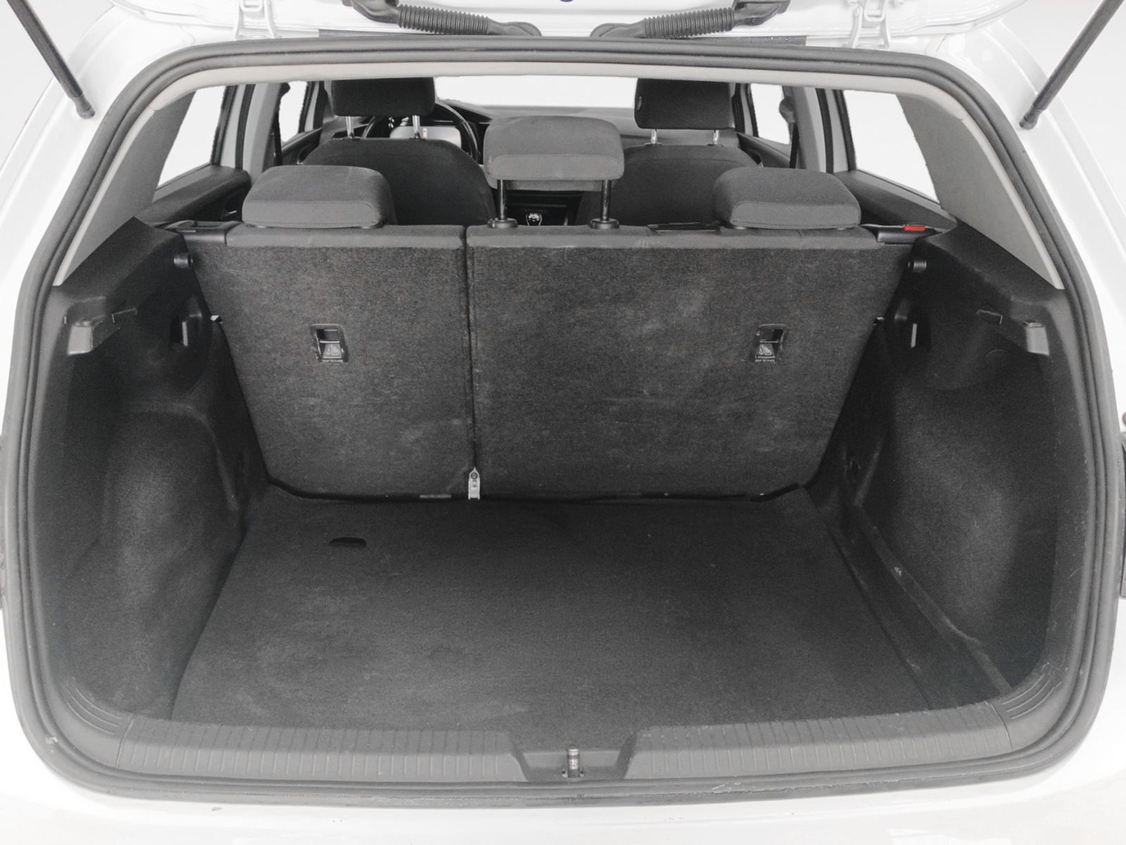 Volkswagen Golf 2.0 TDI - foto 14