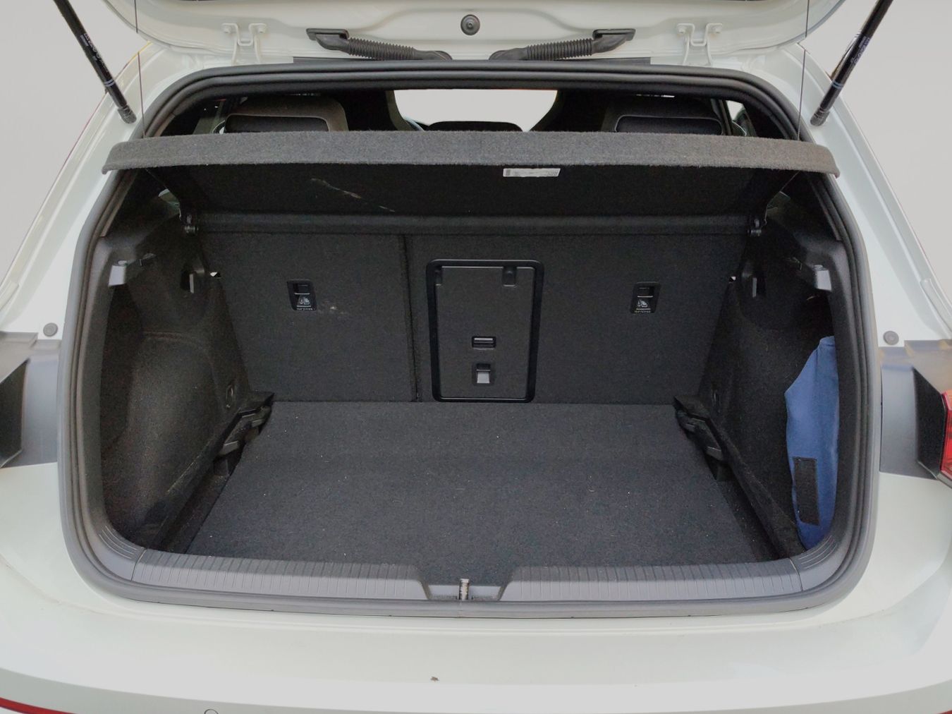 Volkswagen Golf R-Line 1.5 eTSI DSG - foto 13
