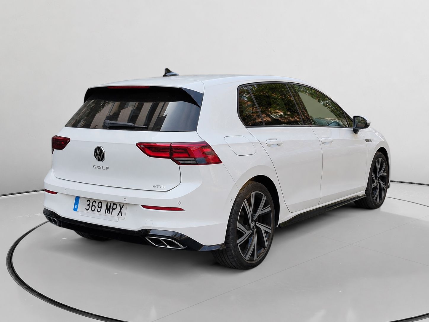 Volkswagen Golf R-Line 1.5 eTSI DSG - foto 3