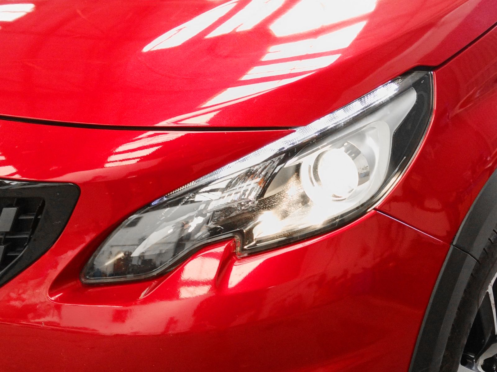 Peugeot 2008 PureTech 110 GT Line - foto 27
