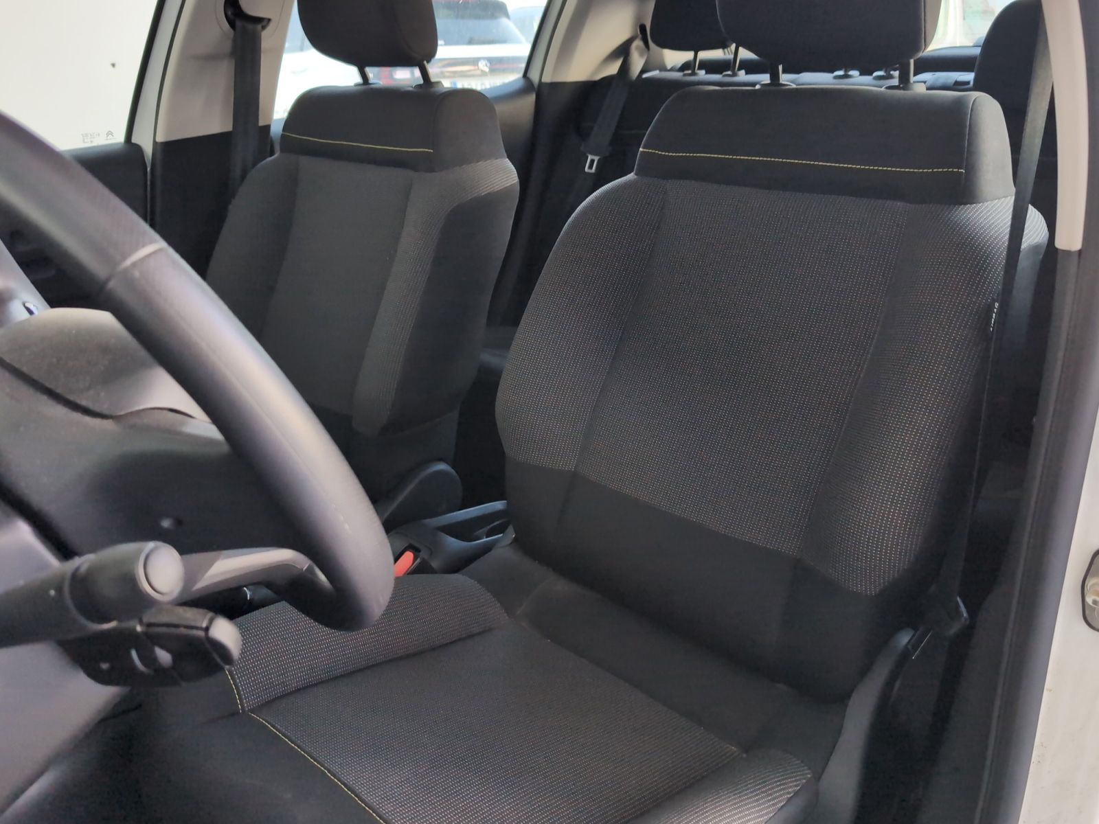 Citroën C3 BlueHDi 100 Plus - foto 18