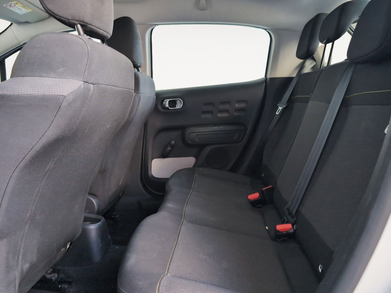 Citroën C3 BlueHDi 100 Plus - foto 11
