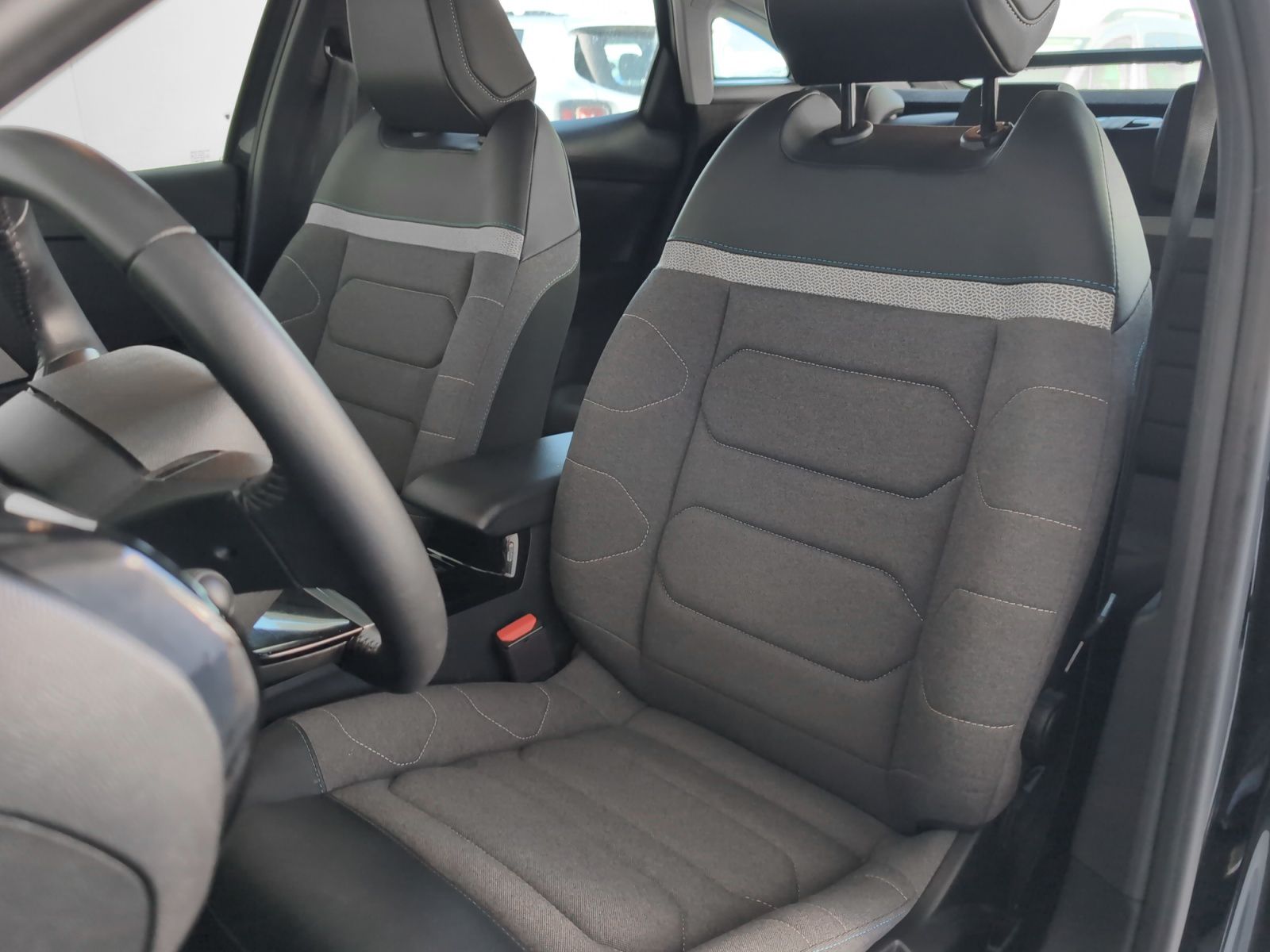 Citroën C4 PureTech 130 Plus - foto 21