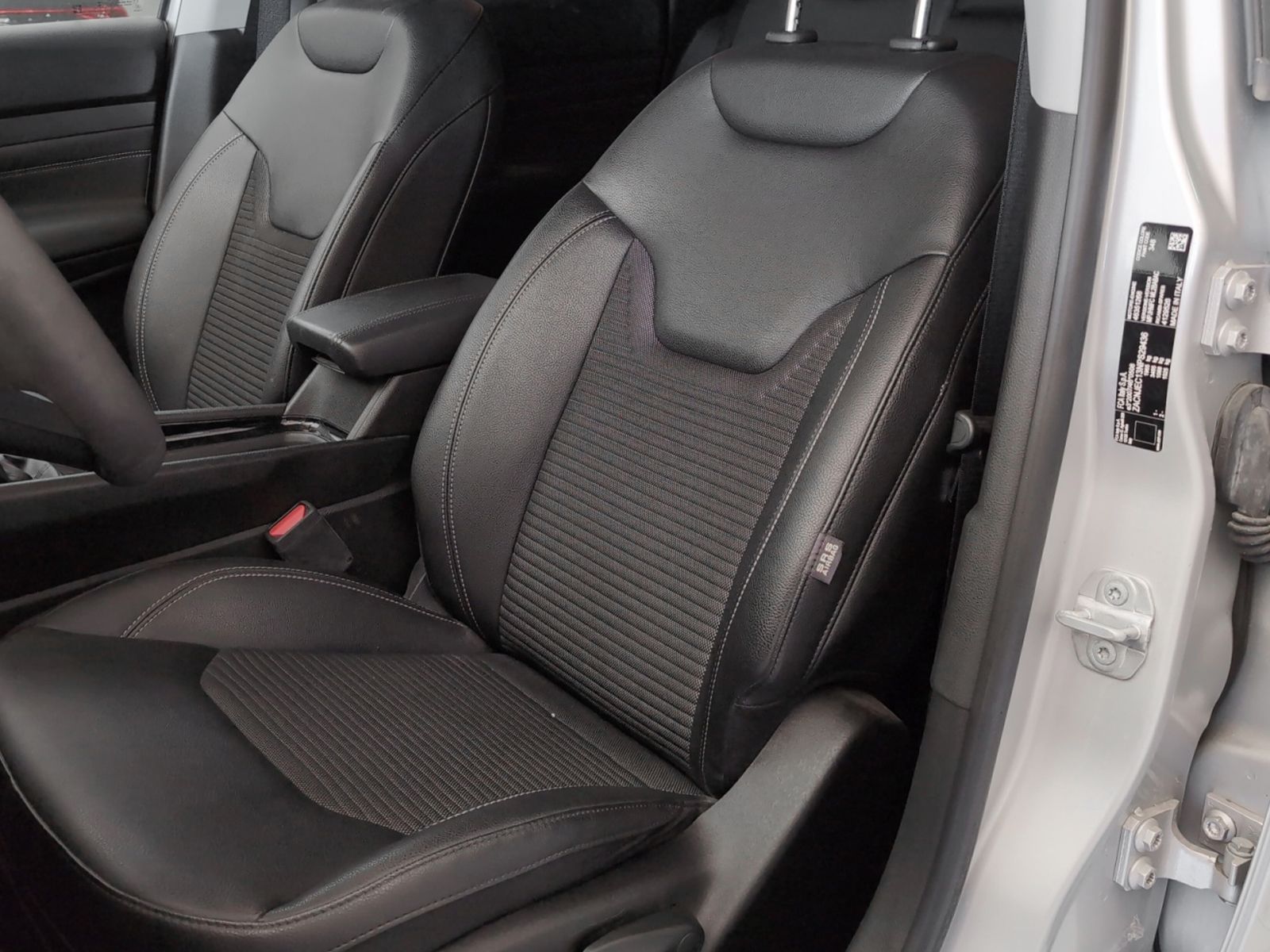 Jeep Compass 1.3 Gse Limited 4x2 FWD - foto 21