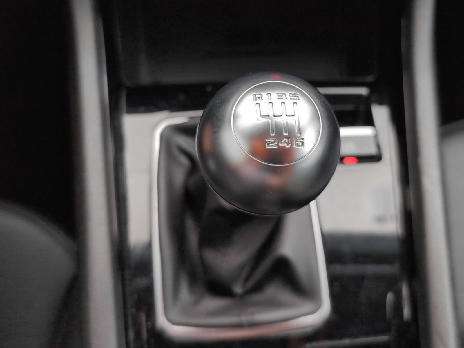 Jeep Compass 1.3 Gse Limited 4x2 FWD - foto 14